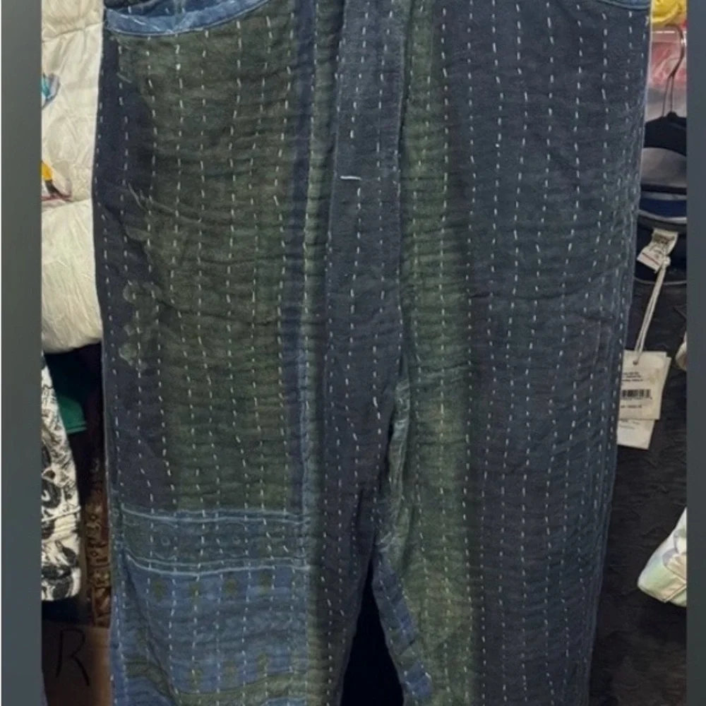 NWT FP Dr Collectors Textured Green and Indigo Pleated Kantha Pants - Picture 15 of 17